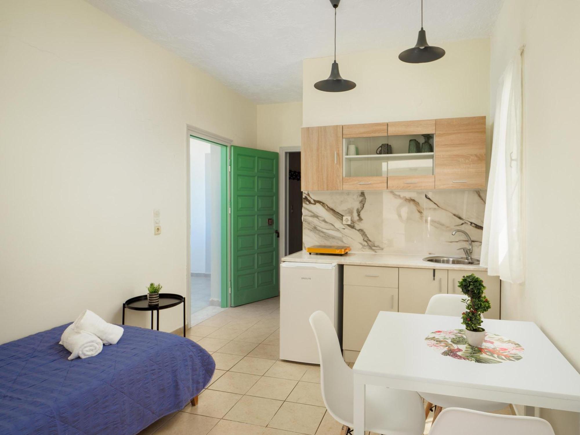 Divina Seaside Apartments By Estia Gouves Buitenkant foto